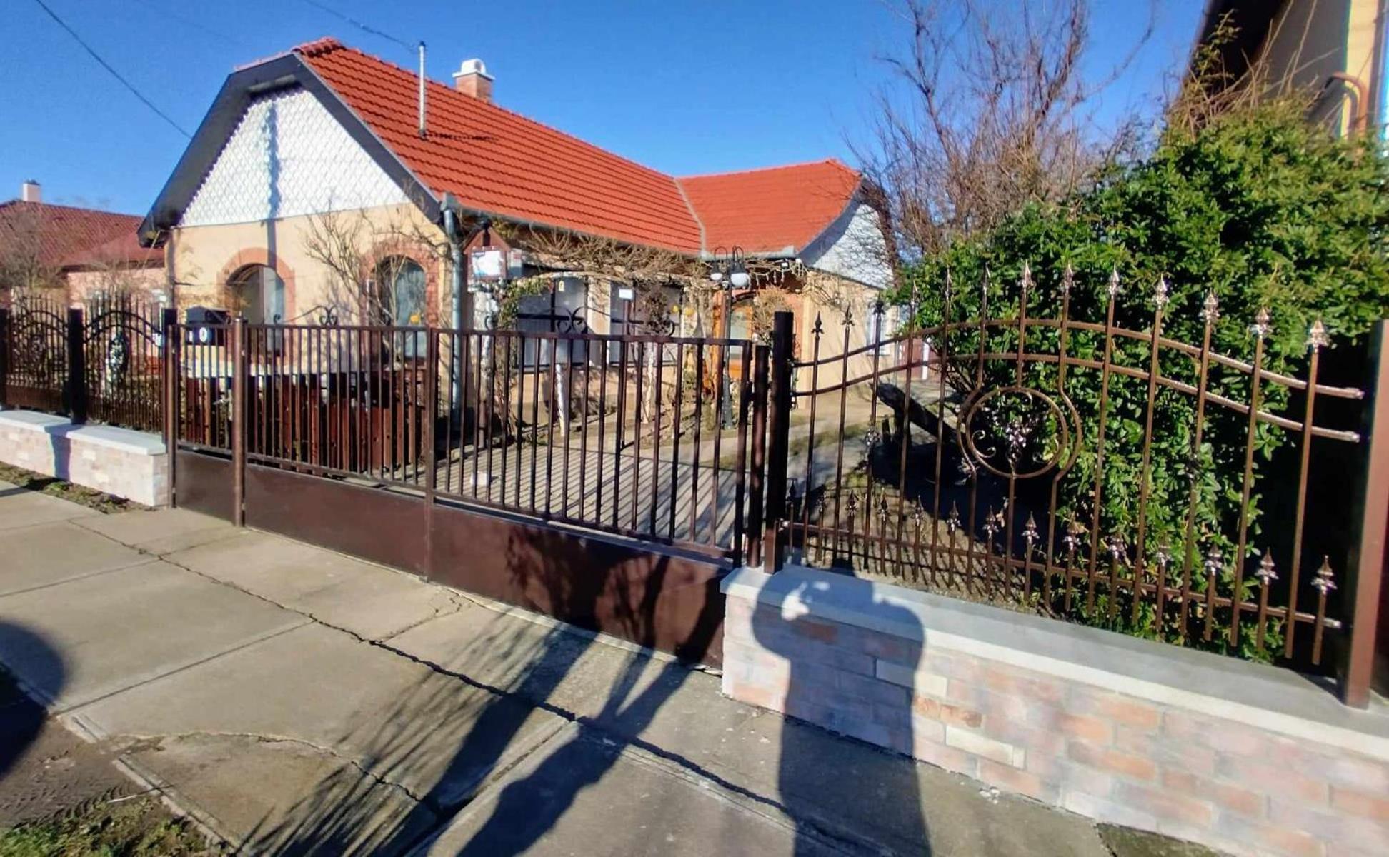 Bundik Vendeghaz Appartement Berettyóújfalu Buitenkant foto