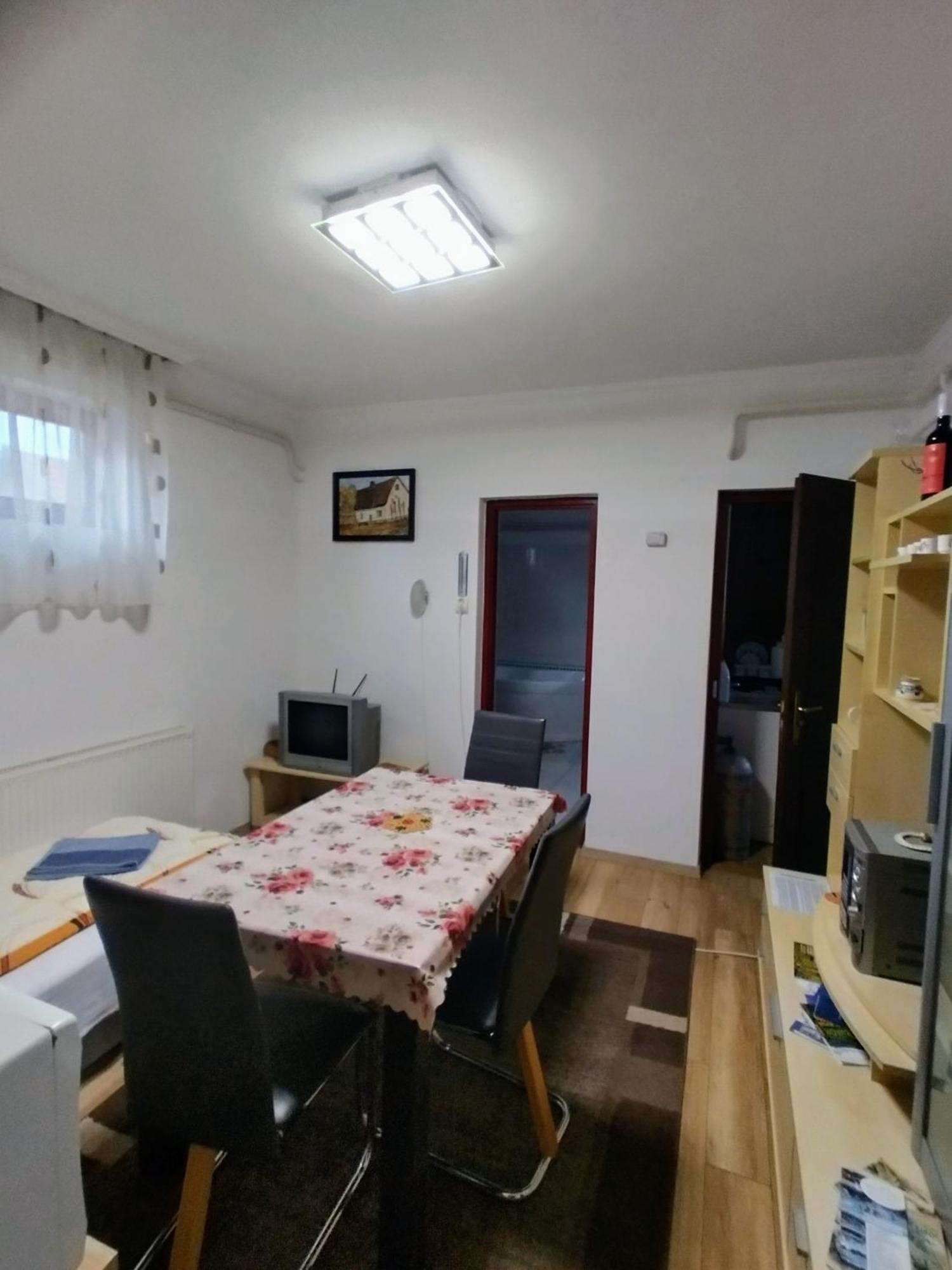 Bundik Vendeghaz Appartement Berettyóújfalu Kamer foto